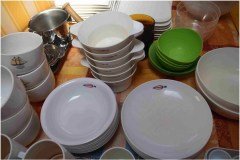 Dishware